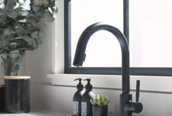 How to choose the best black kitchen faucet