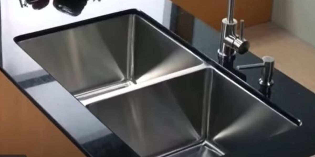 How to choose the best kitchen sink accessories