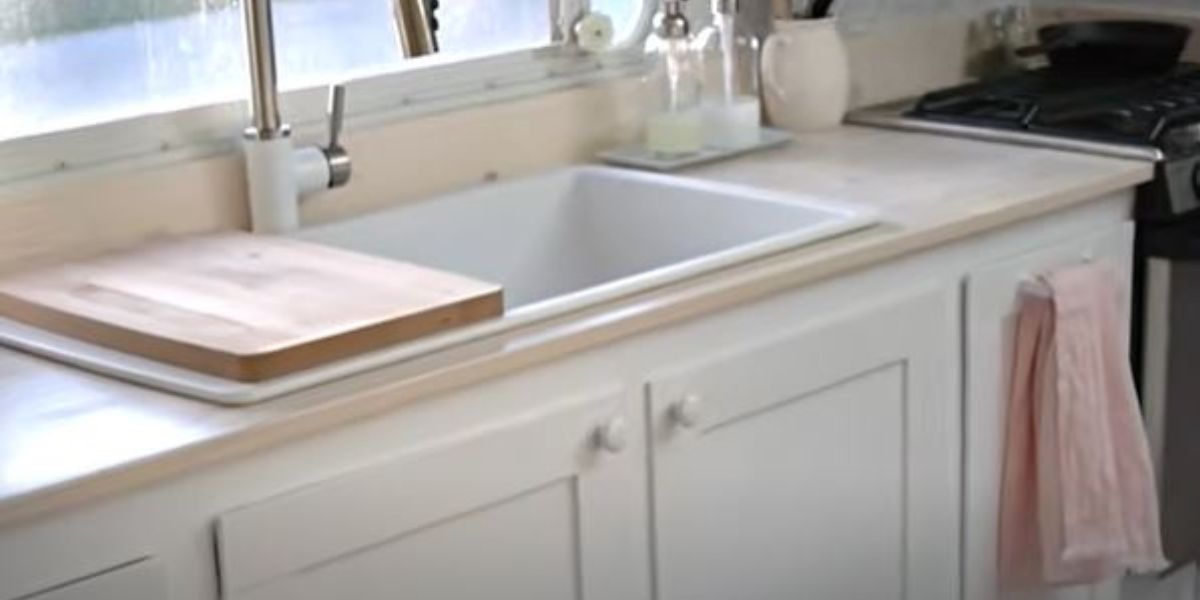 How to choose the best white kitchen sink
